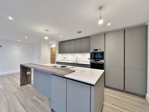 Photo 18- click for photo gallery